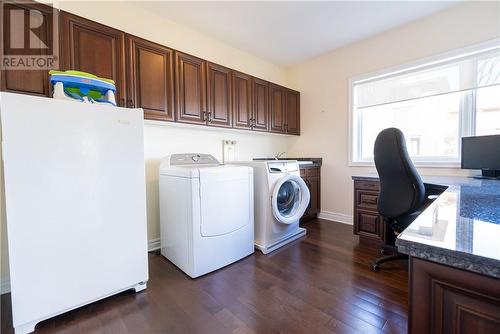 328 Maki Avenue, Sudbury, ON - Indoor Photo Showing Laundry Room