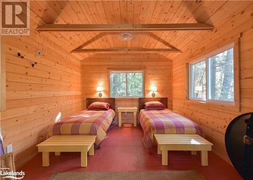 176 280 Island, Port Severn, ON - Indoor Photo Showing Bedroom