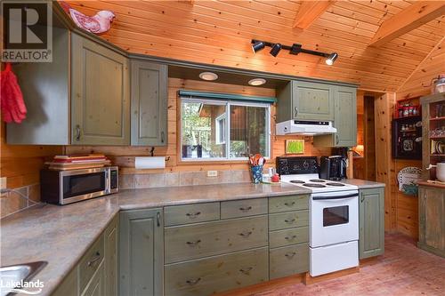 176 280 Island, Port Severn, ON - Indoor Photo Showing Kitchen