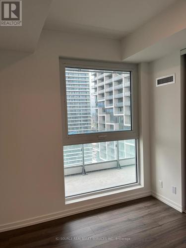 1806 - 7890 Jane Street, Vaughan, ON - Indoor Photo Showing Other Room