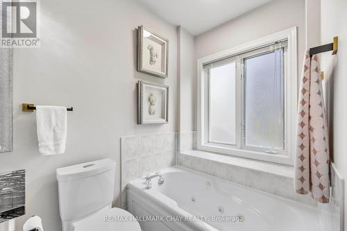 20 - 1 Fortuna Circle, New Tecumseth, ON - Indoor Photo Showing Bathroom