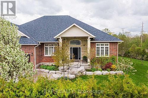 4 Blake Street, East Gwillimbury, ON - Outdoor With Facade