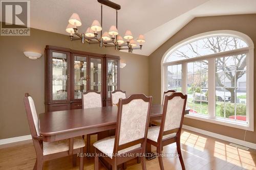 167 Crompton Drive, Barrie, ON - Indoor Photo Showing Dining Room