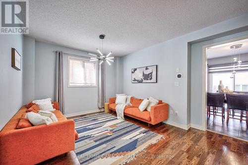 603 Nairn Circle, Milton, ON - Indoor Photo Showing Living Room