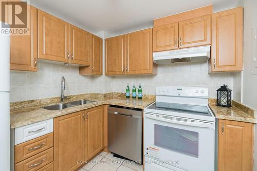 610 - 6720 Glen Erin Drive, Mississauga, ON - Indoor Photo Showing Kitchen With Double Sink