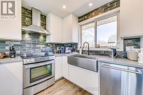 269 Kenwood Avenue, Burlington, ON - Indoor Photo Showing Kitchen With Stainless Steel Kitchen
