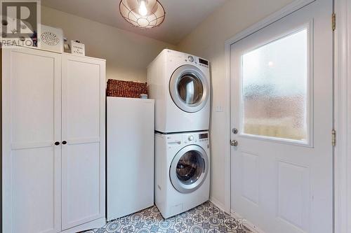 127 Elaine Drive, Orangeville, ON - Indoor Photo Showing Laundry Room