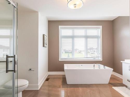 Bathroom - 7710 Rue De Liverpool, Brossard, QC - Indoor Photo Showing Bathroom