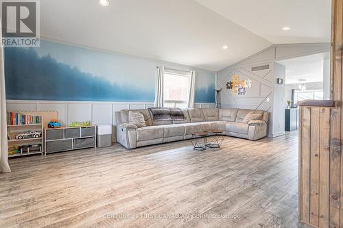 69 Sloan Drive, Zorra, ON - Indoor Photo Showing Living Room