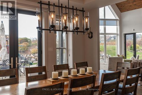 280 Sunset Boulevard, Blue Mountains, ON - Indoor Photo Showing Dining Room