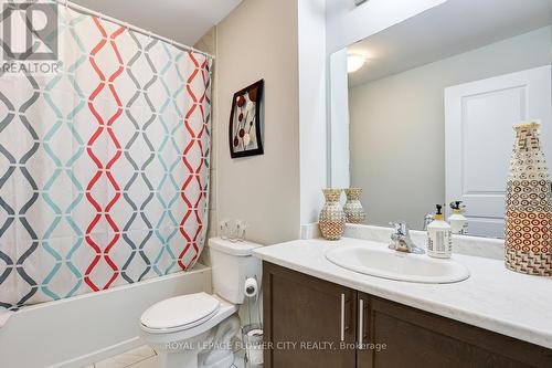 166 - 77 Diana Avenue, Brantford, ON - Indoor Photo Showing Bathroom