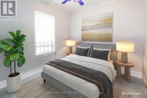21 Trapnell Street, St. Catharines, ON - Indoor Photo Showing Bedroom