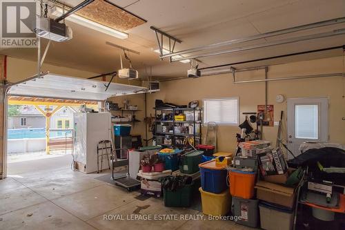 118 Woodland Crescent, South Bruce Peninsula, ON - Indoor Photo Showing Garage