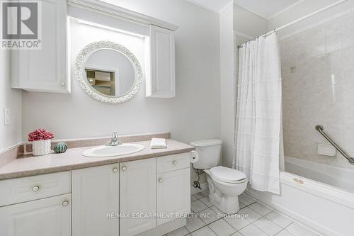 307 - 262 Dundas Street E, Hamilton, ON - Indoor Photo Showing Bathroom