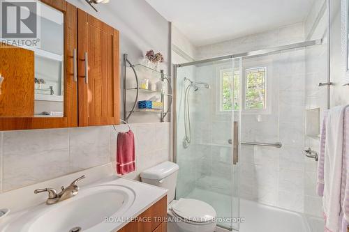 237 Frances Street, Central Elgin, ON - Indoor Photo Showing Bathroom