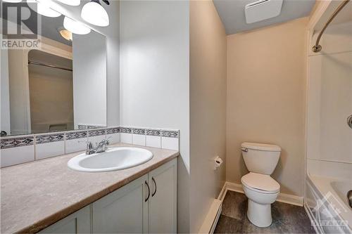 3169 Olympic Way, Ottawa, ON - Indoor Photo Showing Bathroom