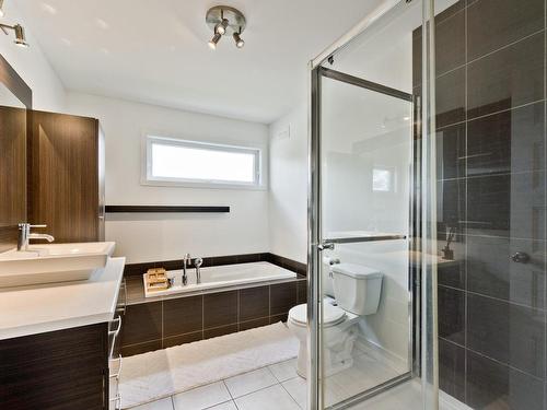 Salle de bains - 664  - 668 Rue Des Girolles, Sherbrooke (Brompton/Rock Forest/Saint-Élie/Deauville), QC - Indoor Photo Showing Bathroom