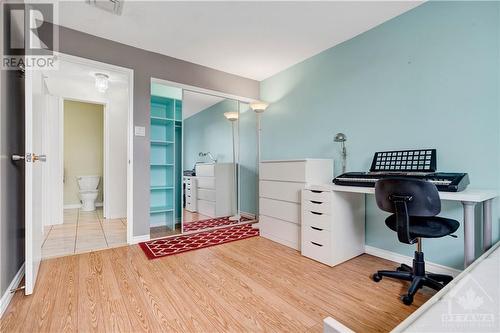 373 Laurier E Avenue Unit#401, Ottawa, ON - Indoor Photo Showing Office