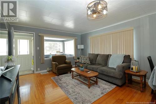 155 Main Street, Chipman, NB - Indoor Photo Showing Living Room
