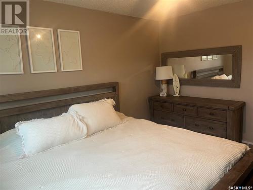 12 Armour Street, Regina, SK - Indoor Photo Showing Bedroom