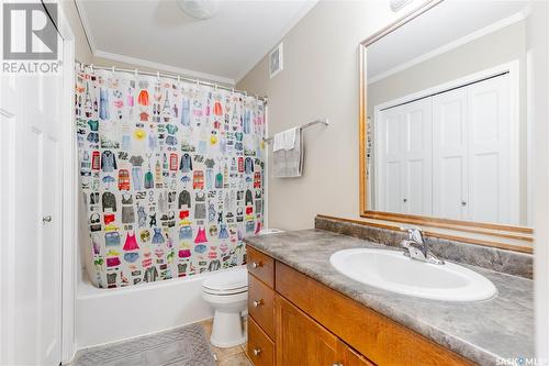 1405 715 Hart Road, Saskatoon, SK - Indoor Photo Showing Bathroom
