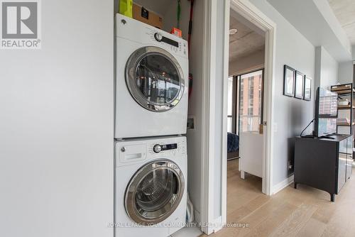 #624 -39 Brant St, Toronto, ON - Indoor Photo Showing Laundry Room