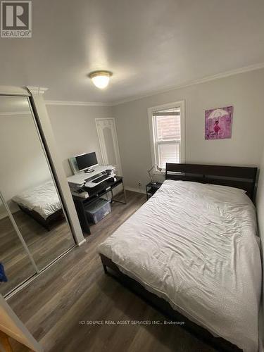 Upper - 18 Dentonia Park Avenue, Toronto, ON - Indoor Photo Showing Bedroom