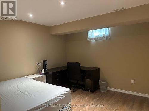 117 Underwood Drive, Whitby, ON - Indoor Photo Showing Bedroom