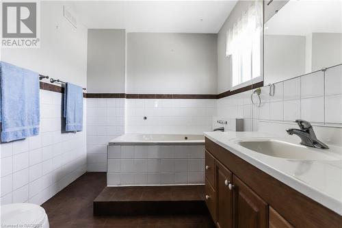 453157 Grey Road 2, Grey Highlands, ON - Indoor Photo Showing Bathroom