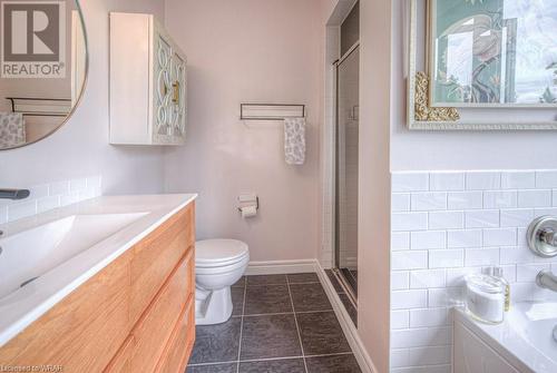 28 Mansion Street Unit# 2, Kitchener, ON - Indoor Photo Showing Bathroom