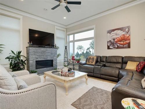 1210 Flint Ave, Langford, BC - Indoor Photo Showing Living Room