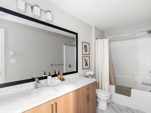 944 Warbler Close, Langford, BC - Indoor Photo Showing Bathroom