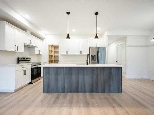 11-1090 Evergreen Rd, Campbell River, BC - Indoor Photo Showing Kitchen With Upgraded Kitchen