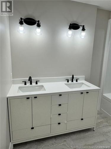 8 Bent Anchor Court, Saint John, NB - Indoor Photo Showing Bathroom