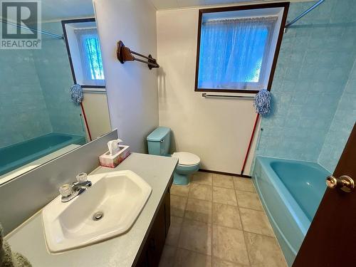 440 Scarboro Road, Kelowna, BC - Indoor Photo Showing Bathroom