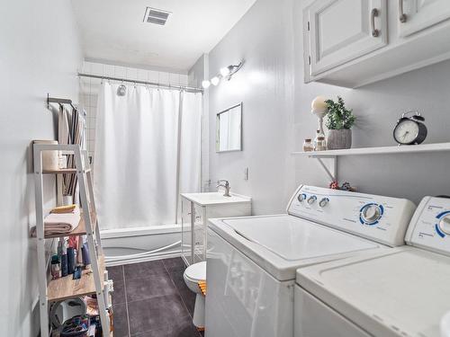 Salle de bains - 4369  - 4371 Rue De Mentana, Montréal (Le Plateau-Mont-Royal), QC - Indoor Photo Showing Laundry Room