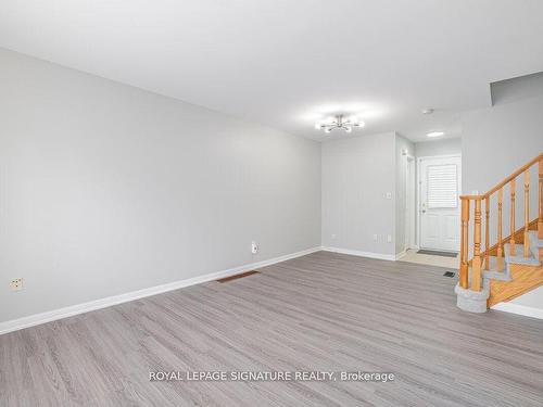 2291 Colbeck St, Oakville, ON - Indoor Photo Showing Other Room