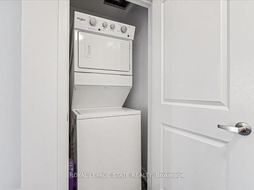 306-5055 Greenlane Rd, Lincoln, ON - Indoor Photo Showing Laundry Room