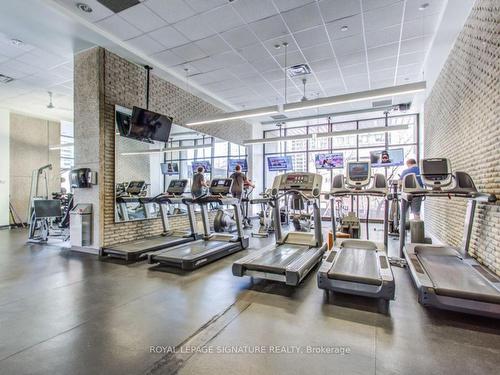 1035-33 Harbour Sq, Toronto, ON - Indoor Photo Showing Gym Room