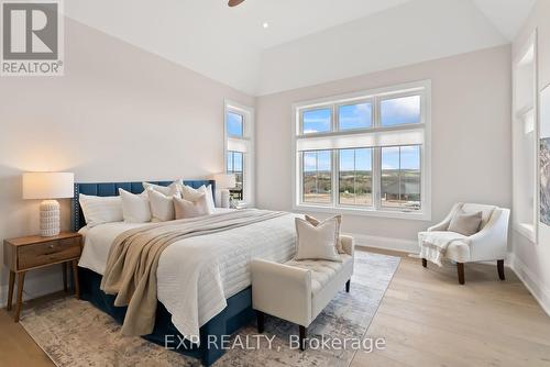 10 Horizon Court, Kawartha Lakes, ON - Indoor Photo Showing Bedroom