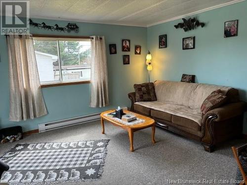 2 Orchard Crescent, Picadilly, NB - Indoor Photo Showing Living Room
