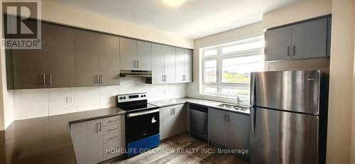 311 - 250 Finch Avenue, Pickering, ON - Indoor Photo Showing Kitchen