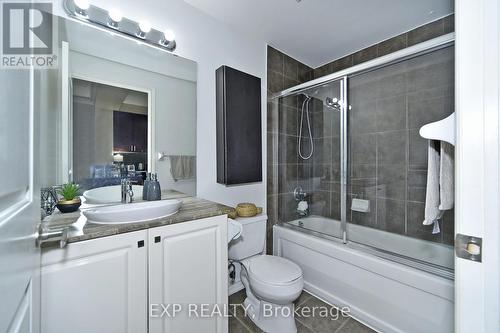1404 - 9235 Jane Street, Vaughan, ON - Indoor Photo Showing Bathroom