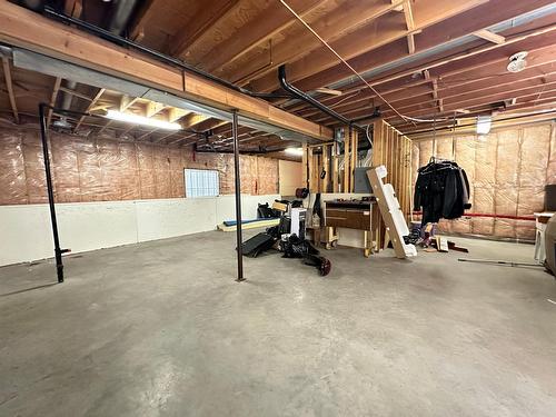 7633 16Th Street, Grand Forks, BC - Indoor Photo Showing Basement
