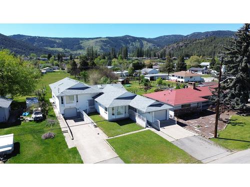 7633 16Th Street, Grand Forks, BC - Outdoor With View
