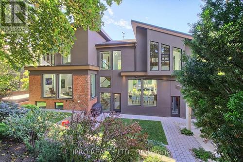 5 Hatton Court, Toronto, ON - Outdoor