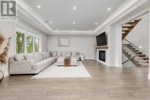 28 Oxford Street, Blandford-Blenheim, ON - Indoor Photo Showing Living Room With Fireplace