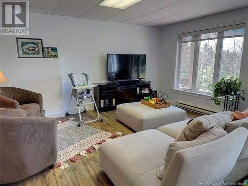 404 De L'Église Road, Lac Baker, NB - Indoor Photo Showing Living Room
