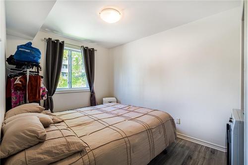 28 Victoria Avenue N|Unit #313, Hamilton, ON - Indoor Photo Showing Bedroom