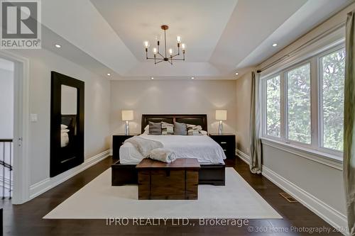 220 Burnett Avenue, Toronto, ON - Indoor Photo Showing Bedroom